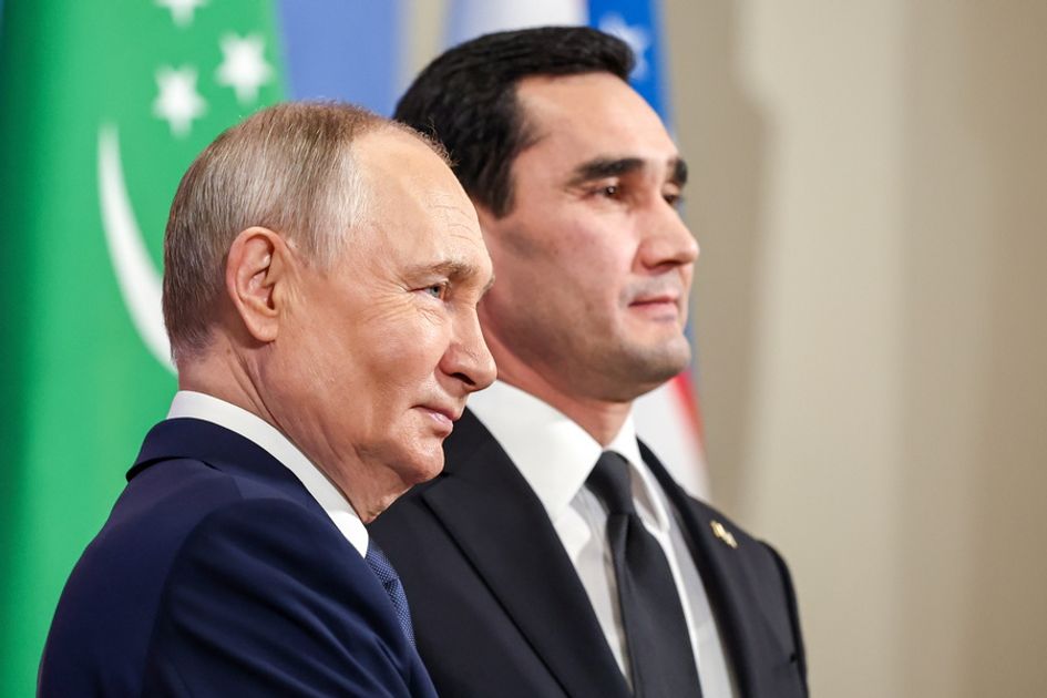Президент Туркменистана поздравил Путина с успешными выборами в Госдуму // Путин созвонился с президентом Туркменистана