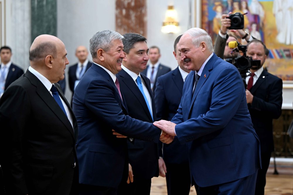 Касымалиев призвал страны ЕАЭС снять барьеры для грузов на внутренних границах